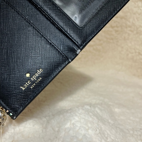 Kate Spade Cameron Street Pineapple Mikey Wallet - Picture 8 of 8